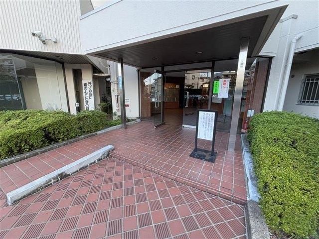 コープ行徳 エントランス