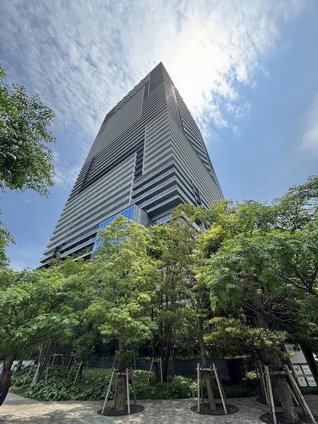 鉄筋コンクリート造地下1階付48階建て