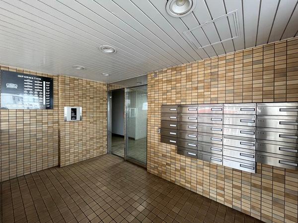 ライオンズマンション川崎境町 エントランス