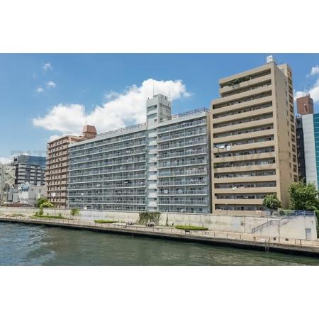 鉄骨鉄筋コンクリート造地上11階建て・総戸