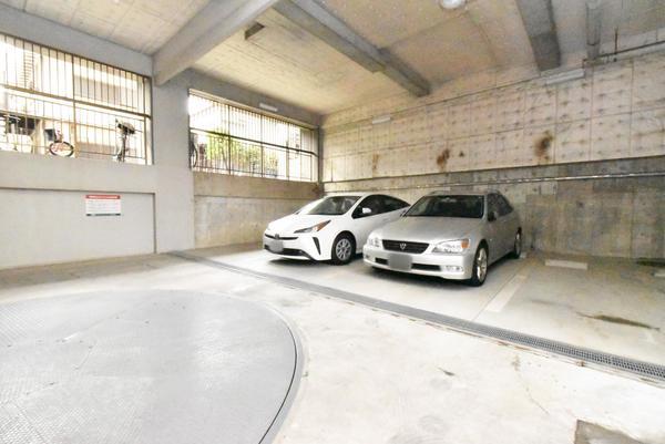 日吉オークハイム 駐車場