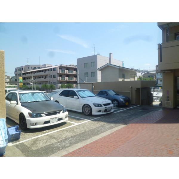 成増アーバンライフ 駐車場