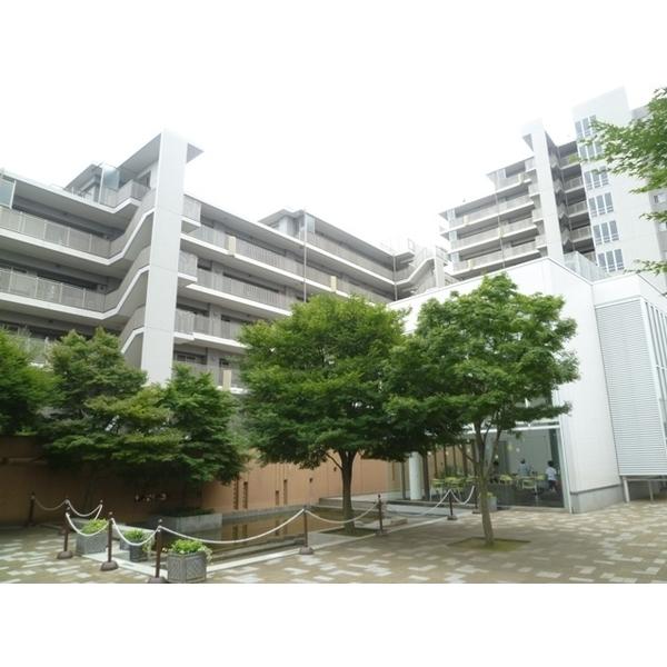 重厚感のある大規模マンション