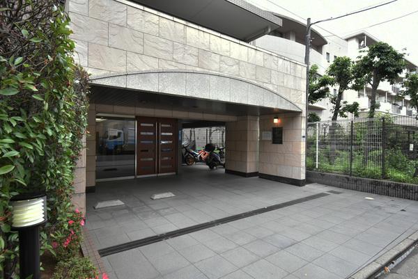 クレストフォルム向島 エントランス