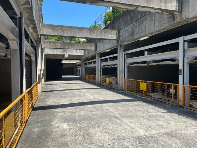 オーベル新松戸 駐車場