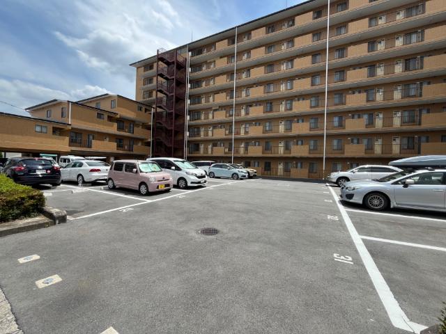 ダイアパレス前橋南町 駐車場