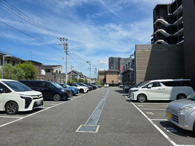 シティハウス三郷中央ステーションコート 駐車場