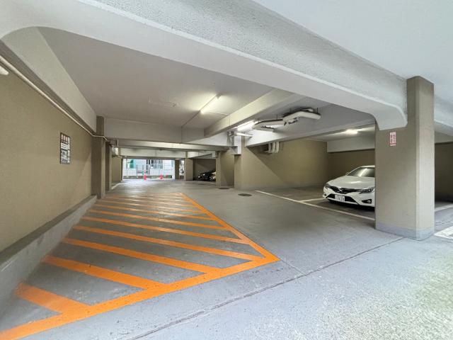 笹塚サンハイツ 駐車場