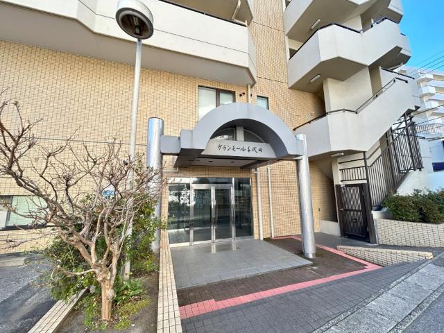 グランモール千代田 エントランス