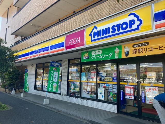 コンビニ