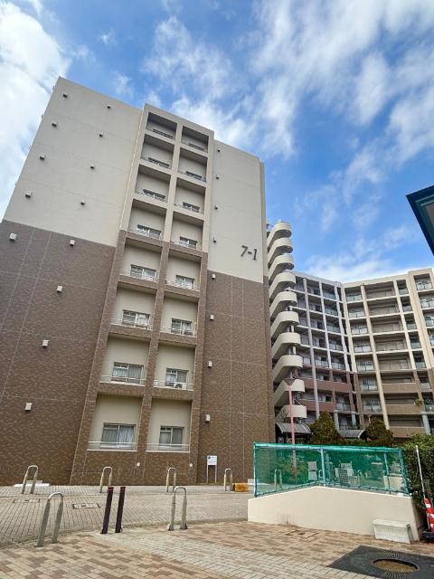 プロムナード仲町台１号棟 エントランス