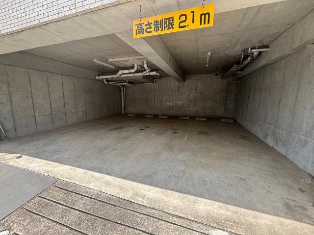 ヴァルコート長津田 駐車場