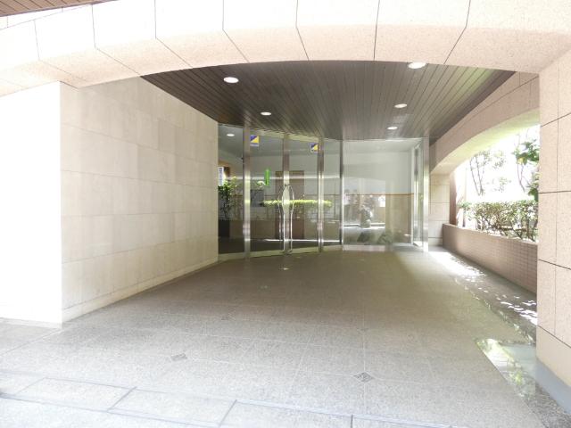 ザ・ウィンベル高円寺 エントランス