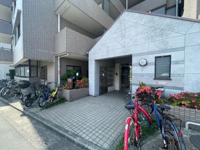 ノーブル横浜岡野公園 エントランス