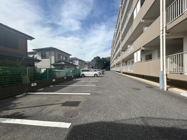 柏東パークホームズ 駐車場