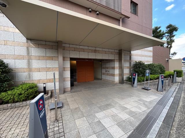 コスモシティ横浜石川町 エントランス