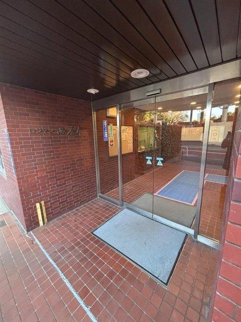ロジマン西麻布 エントランス