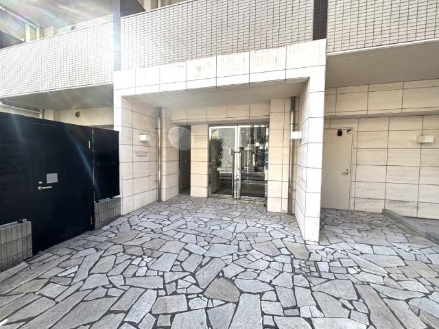 グラントレゾール駒形 エントランス
