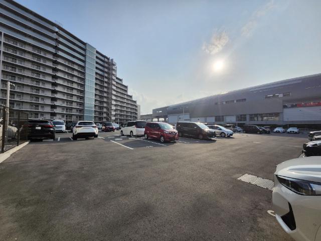 オハナ柏たなかパークフロント 駐車場