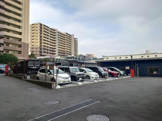ウィズ松戸きらめきの森フォレストウイング 駐車場