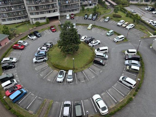 アーバンデュオちはら台弐番館 駐車場