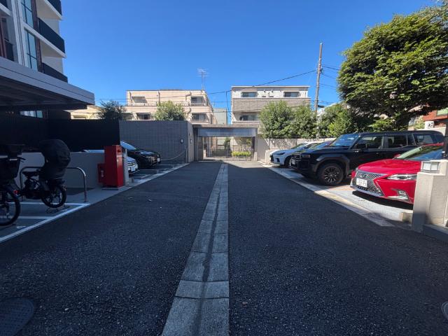 パークホームズ中野 駐車場