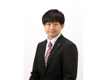 スタッフのサムネイル