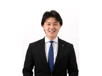 スタッフのサムネイル