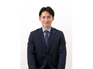 スタッフのサムネイル