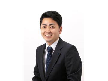 スタッフのサムネイル