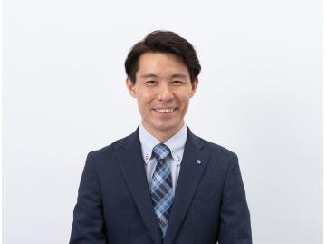 スタッフのサムネイル