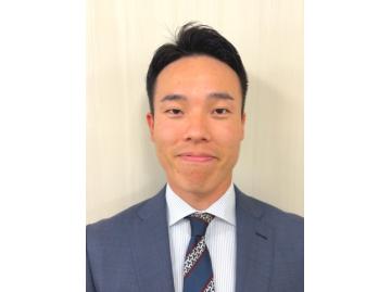 スタッフのサムネイル