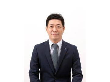 スタッフのサムネイル