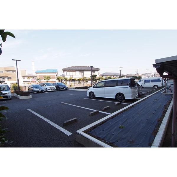 パークスクエア竹ノ塚 駐車場