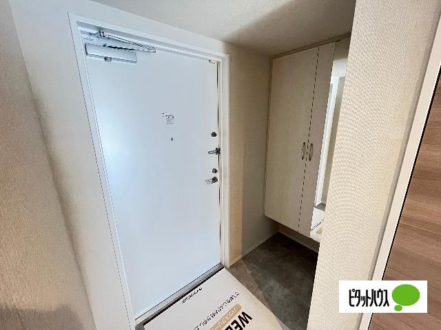 ホーリーホック 玄関