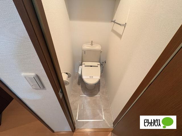 A８ トイレ