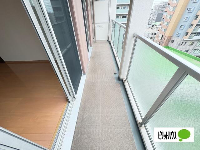 A８ バルコニー