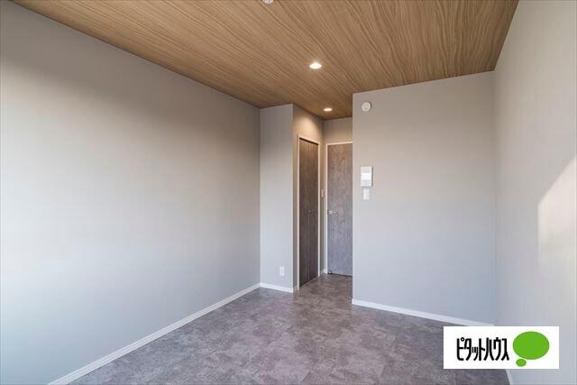 k1 apartments 室内