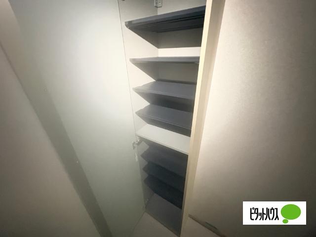 クロワッサン六町 収納