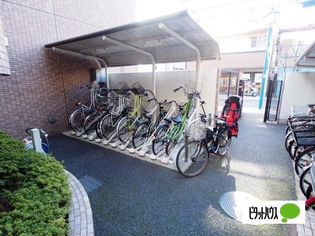 ウフィチオポスターレ 共有部分