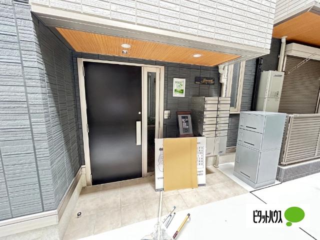 グラナーデ西加平 エントランス