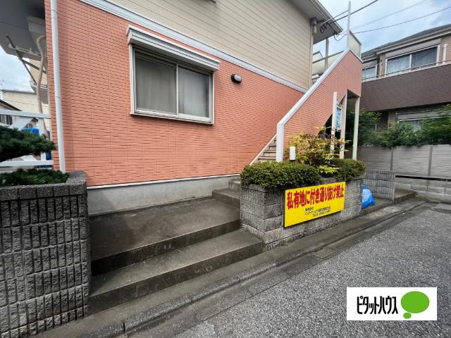 ジュネス・メゾン エントランス