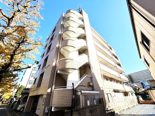 建物北西側より撮影