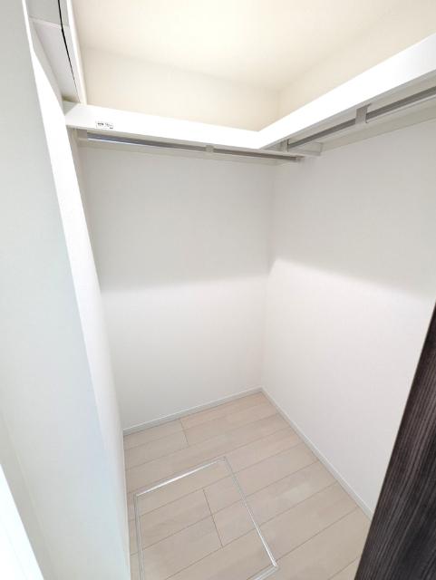 スマeタウン足立竹ノ塚H号棟 収納