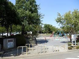 緑園東公園：1598m