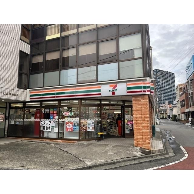 セブンイレブン小田急相模大野東口店：90m