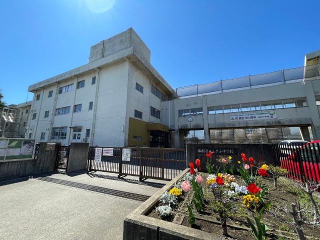 相模原市立共和中学校：704m