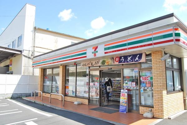 セブンイレブン横浜池辺町店
