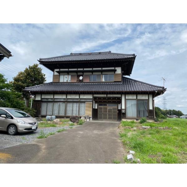 築３８年の木造戸建てです。