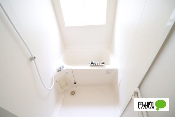新潟市中央区紫竹山アパート バス／シャワー